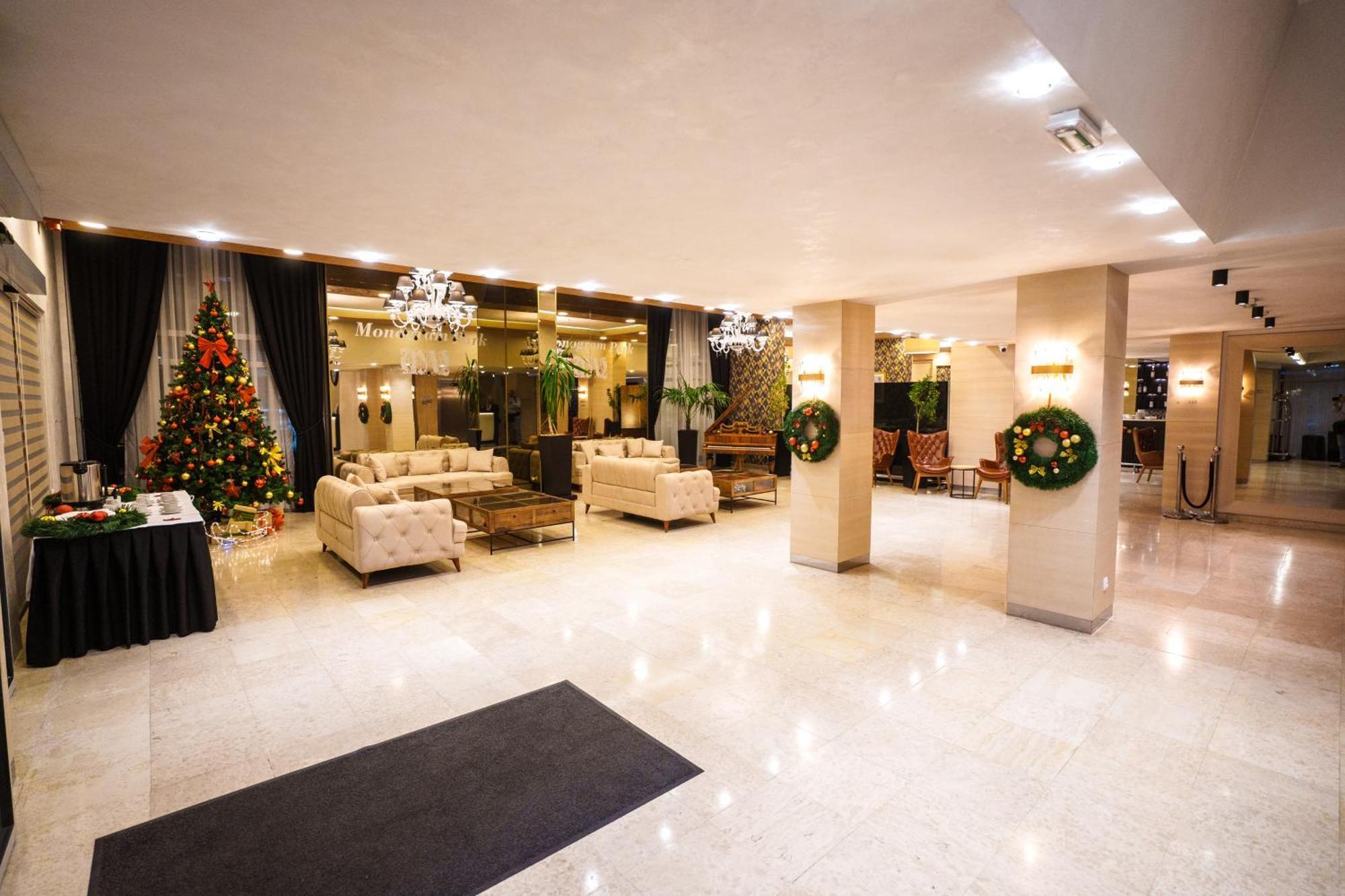 Hotel Monogram Park รูมา ภายนอก รูปภาพ