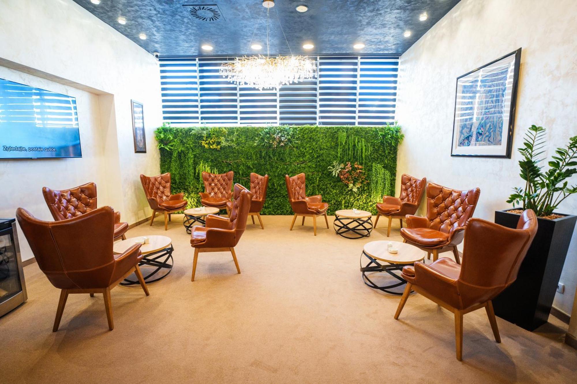 Hotel Monogram Park รูมา ภายนอก รูปภาพ