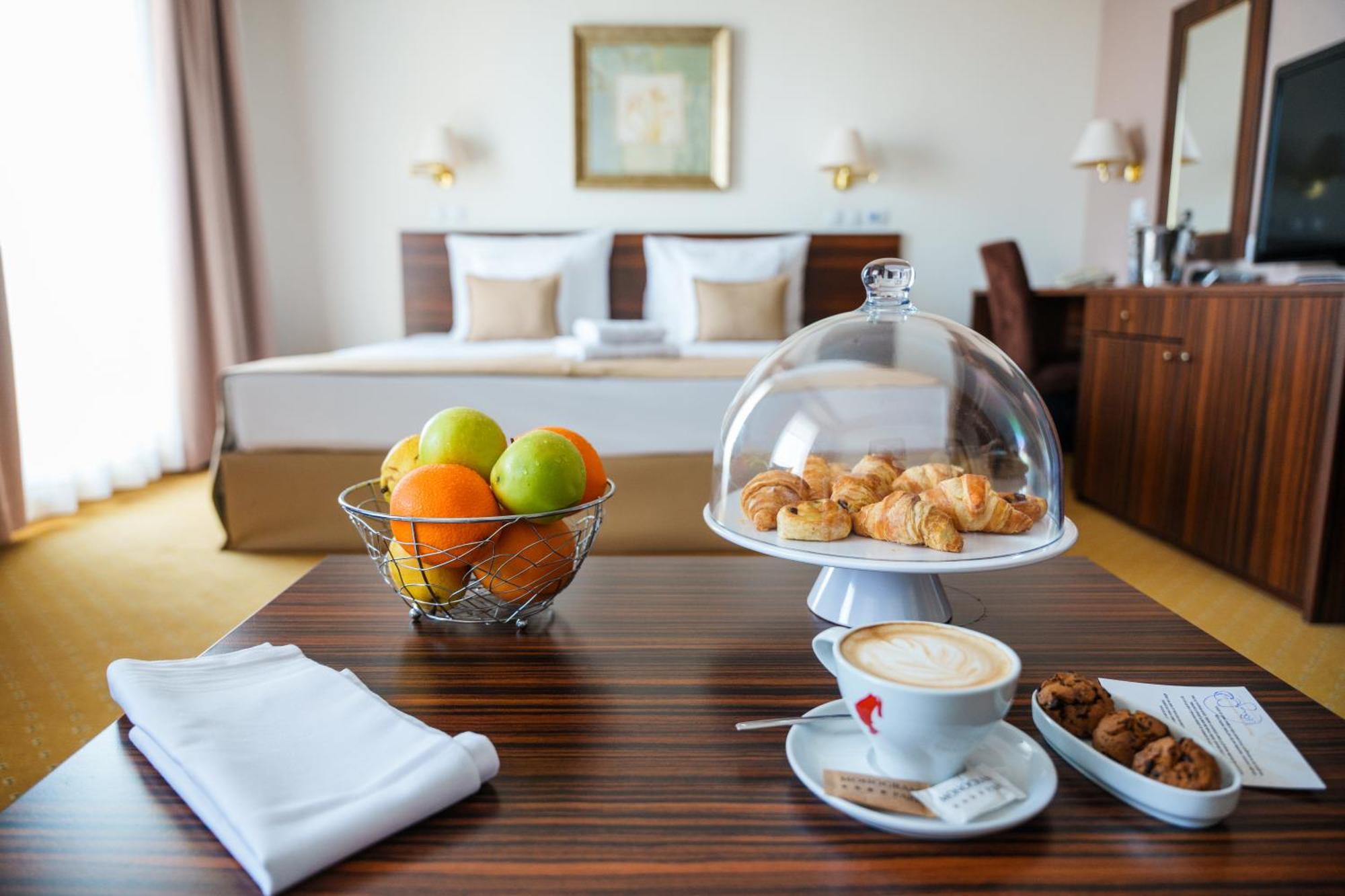 Hotel Monogram Park รูมา ภายนอก รูปภาพ
